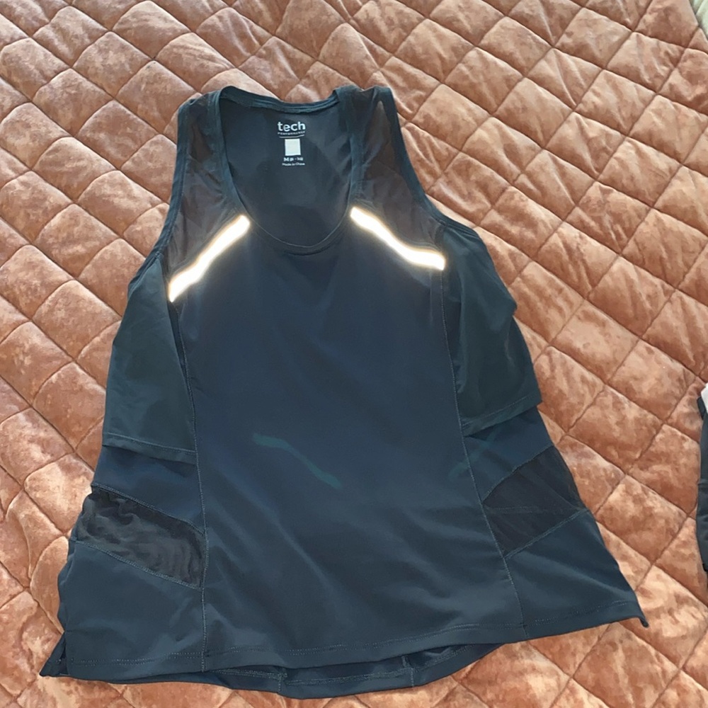 Lucky in love tank never worn no tags